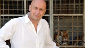 Sibiřské tygry zmohlo vedro, a tak byli krotcí.