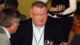 zdroj: tyden.cz zdroj: tyden.cz