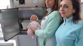 Babybox nové generace v ústecké Masarykově nemocnici. Foto top