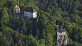 Zdroj: http://www.hrad-valdstejn.cz Zdroj: http://www.hrad-valdstejn.cz