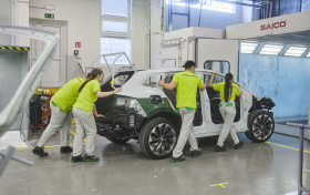 Žákovský vůz se jmenuje Škoda Roadiaq Žákovský vůz se jmenuje Škoda Roadiaq