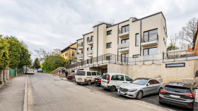 Komorní projekt Rezidence Pod Rybníčkem je dokončen Komorní projekt Rezidence Pod Rybníčkem je dokončen