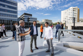 Praha má nový parkovací dům v Nových Butovicích. Vejde se do něj 380 aut