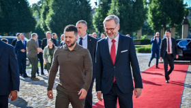 O další pomoci a o poválečné obnově Ukrajiny O další pomoci a o poválečné obnově Ukrajiny
