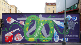 Na zdi holešovického Vnitroblocku vznikl nový mural Na zdi holešovického Vnitroblocku vznikl nový mural