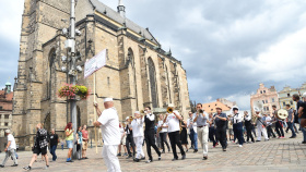 Mezinárodní dixielandový festival v Plzni opět roztančí ulice