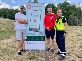 Záchranka v mobilu pomáhá lidem v nouzi i záchranářům