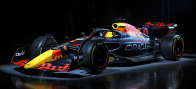 Monopost Formule 1 je k vidění na D1 u Devíti křížů Monopost Formule 1 je k vidění na D1 u Devíti křížů