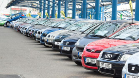 Komentář: Jak ušetřit na autopojištění doma i ve firmě? Komentář: Jak ušetřit na autopojištění doma i ve firmě?
