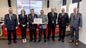 Milion korun pro hasiče Milion korun pro hasiče