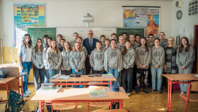 Ministr školství navštívil školy na Pardubicku Ministr školství navštívil školy na Pardubicku