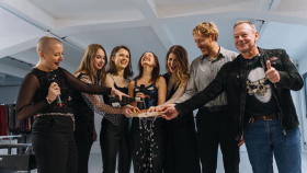 Kmotrou desky ženské kapely Vesna byla Anička Julie Slováčková