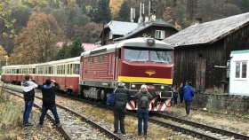 Zimní turistickou sezonu odstartovala Bardotka Zimní turistickou sezonu odstartovala Bardotka