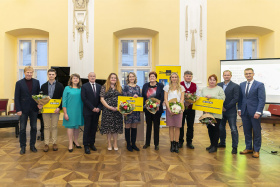 Ocenění pro lidi, kteří doma pečují o své blízké Ocenění pro lidi, kteří doma pečují o své blízké