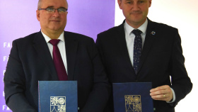 Kraj a univerzita podepsaly memorandum Kraj a univerzita podepsaly memorandum