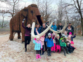 Pohádkový les v Bílině se rozrostl o mamuta Manny z Doby ledové