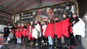 Vánoční trhy na Mariánském náměstí Vánoční trhy na Mariánském náměstí
