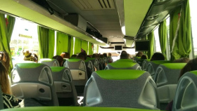 Nová linka obslouží menší obce na trase z Prahy do Karlových Varů a zpět Nová linka obslouží menší obce na trase z Prahy do Karlových Varů a zpět