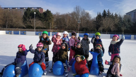 V Praze 8 učí děti bruslit profesionálové