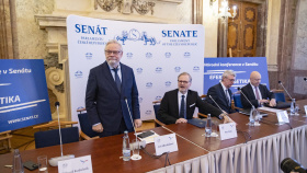 Energetická transformace Česka byla hlavním tématem národní konference v Senátu Energetická transformace Česka byla hlavním tématem národní konference v Senátu