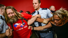 Zvítězila Roztržka u soudu Romana Vondrouše