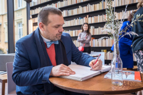 Ministr kultury navštívil Červený kostel