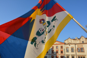 Také v Pardubicích v neděli zavlaje tibetská vlajka
