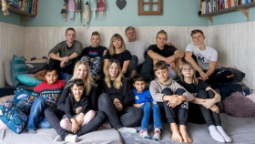 Úspěšný dokument o pěstounech Plné hnízdo má nové díly Úspěšný dokument o pěstounech Plné hnízdo má nové díly