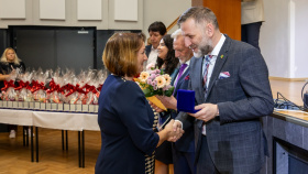 Pedagogové převzali ocenění