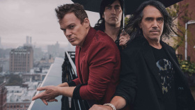 Seriálový Dexter Michael C. Hall míří v létě do Prahy