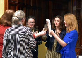 Knihovna  vydala publikaci o inspirativních ženách Ústeckého kraje