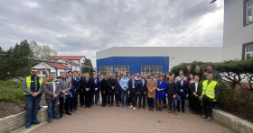 Studenti získají za technické projekty od AGC 320 000 Kč