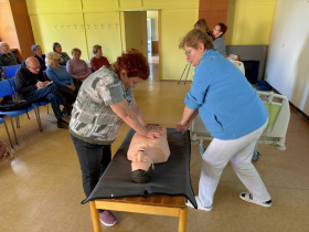 Odborníci radili seniorům