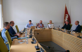 Debata o spalovně nebezpečných odpadů