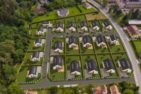 Bidli pokročila s přípravou pozemků v Dýšině u Plzně