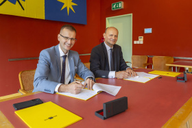 Hejtman a rektor podepsali smlouvy o spolupráci
