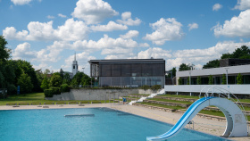 Koupaliště Kraví hora přivítalo první návštěvníky