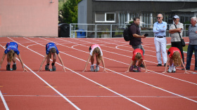 Karlovy Vary dokončily rekonstrukci atletického stadionu Kliknutím zvětšíte obrázek