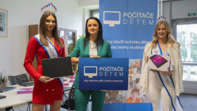 Vítězky Miss České republiky 2023 předaly techniku žákům základní školy Vítězky Miss České republiky 2023 předaly techniku žákům základní školy