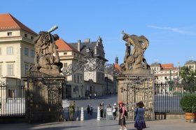 Bránu gigantů dočasně uzavře rekonstrukce Kliknutím zvětšíte obrázek