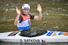Kanoistka Satková získala světový titul do 23 let