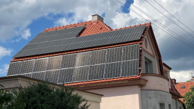 Nejvíc solárních elektráren připojil letos ČEZ ve Středočeském kraji Nejvíc solárních elektráren připojil letos ČEZ ve Středočeském kraji
