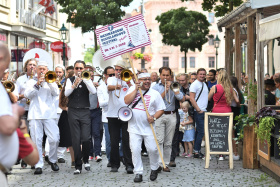 V Plzni se bude hrát a tančit v ulicích