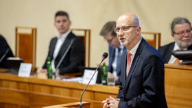 Senátoři jednali o plánovaném vyhlášení Národního parku Křivoklátsko Senátoři jednali o plánovaném vyhlášení Národního parku Křivoklátsko