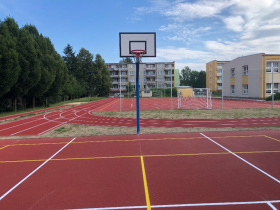 Obnovené hřiště v Rožnově Kliknutím zvětšíte obrázek