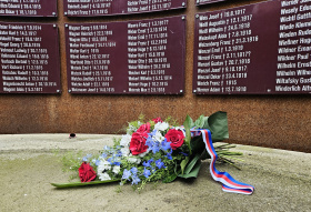 Hejtman vyznamenal zachránce života, vzorné vojáky i hasiče