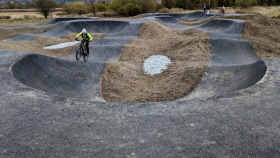 Složiště oživilo pumptrackové hřiště Složiště oživilo pumptrackové hřiště