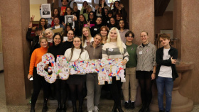 Pedagogickou fakultu UJEP svátečně vyzdobili žáci základních škol Pedagogickou fakultu UJEP svátečně vyzdobili žáci základních škol