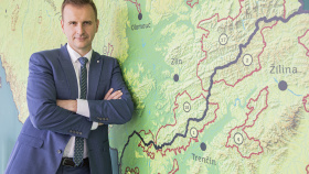Novým předsedou Asociace krajů ČR je zlínský hejtman Radim Holiš Novým předsedou Asociace krajů ČR je zlínský hejtman Radim Holiš
