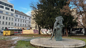 Začala rekonstrukce parku na Janáčkově náměstí Začala rekonstrukce parku na Janáčkově náměstí